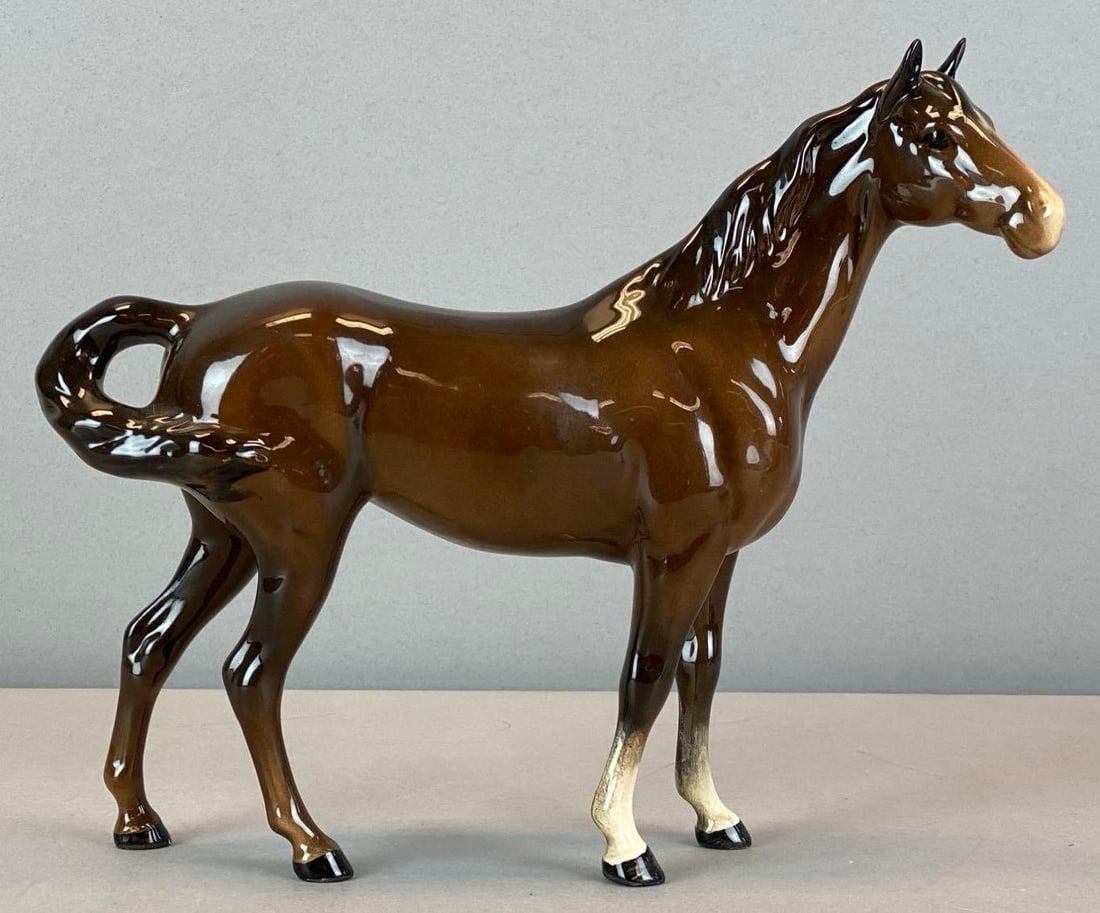 Vintage Beswick England Swish Tail Porcelain Horse Figurine (1 of 4)