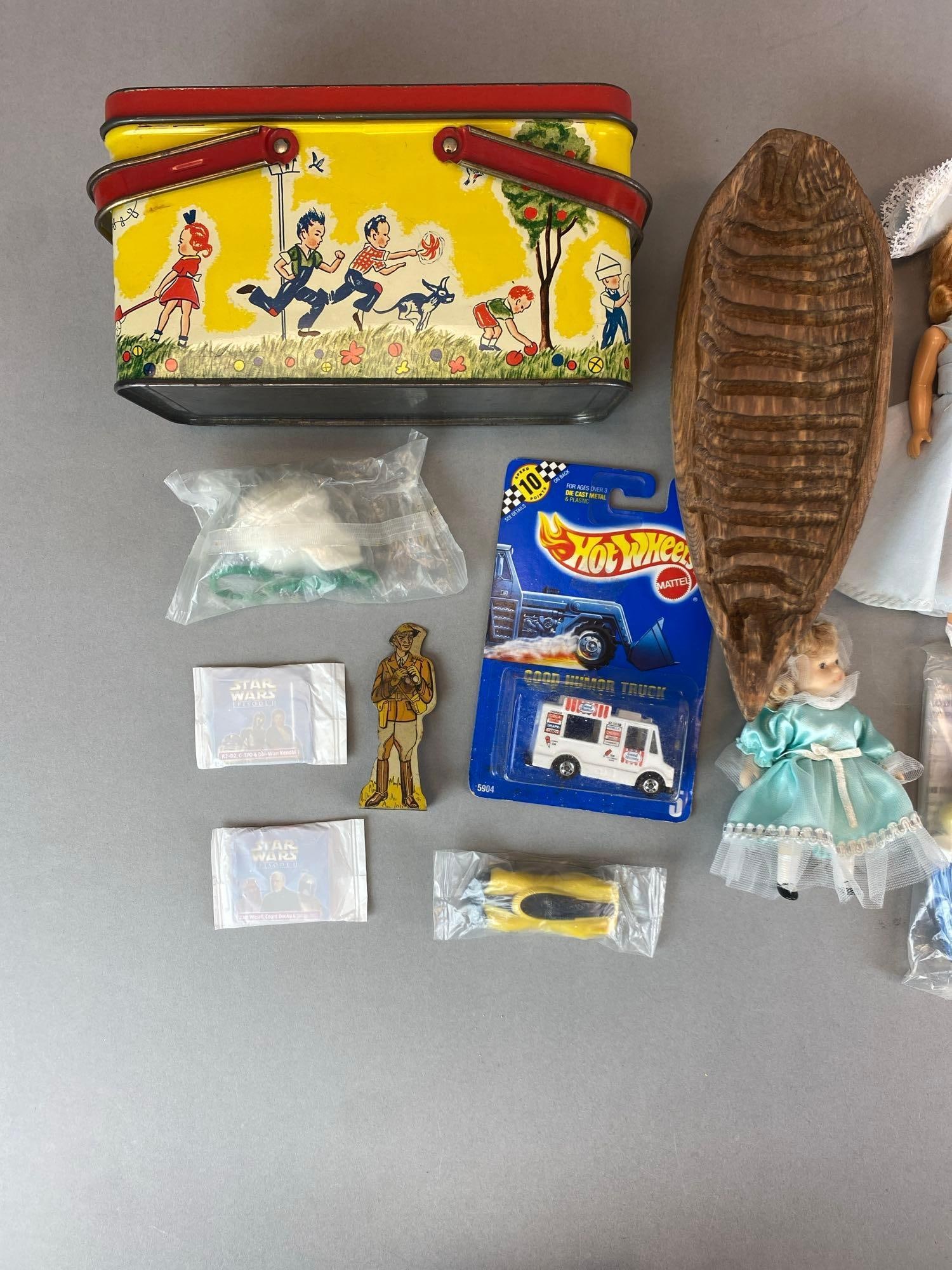 Group of Assorted Items - 2