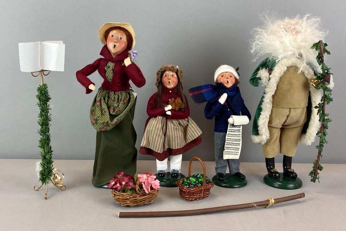 Group of 1990s Byers The Carolers Figurines: Largest measures 13 1/2? H