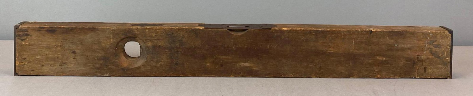 1870s Disston and Morss Keystone Tool Works Wood Level: 1870s Disston and Morss Keystone Tool Works Wood Level Measures 3 1/4? H x 28 1/4? W x 1 1/2? D