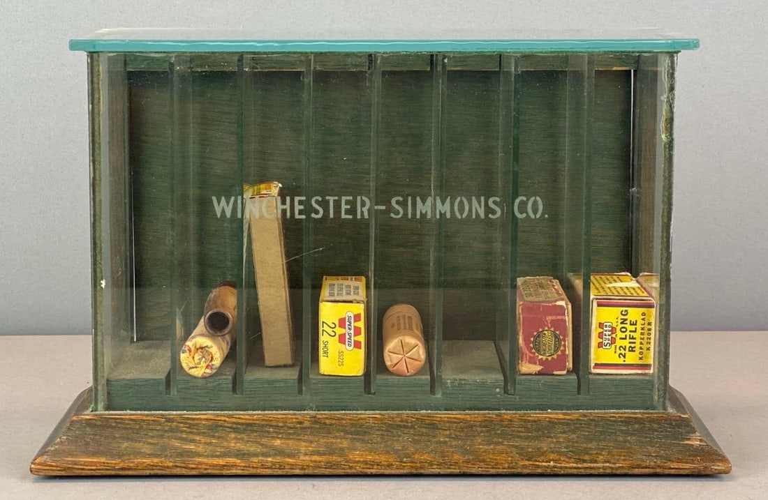 1920s Kwiksale Winchester-Simmons Glass In-Store Advertising Display Case With Ammunition (1 of 6)
