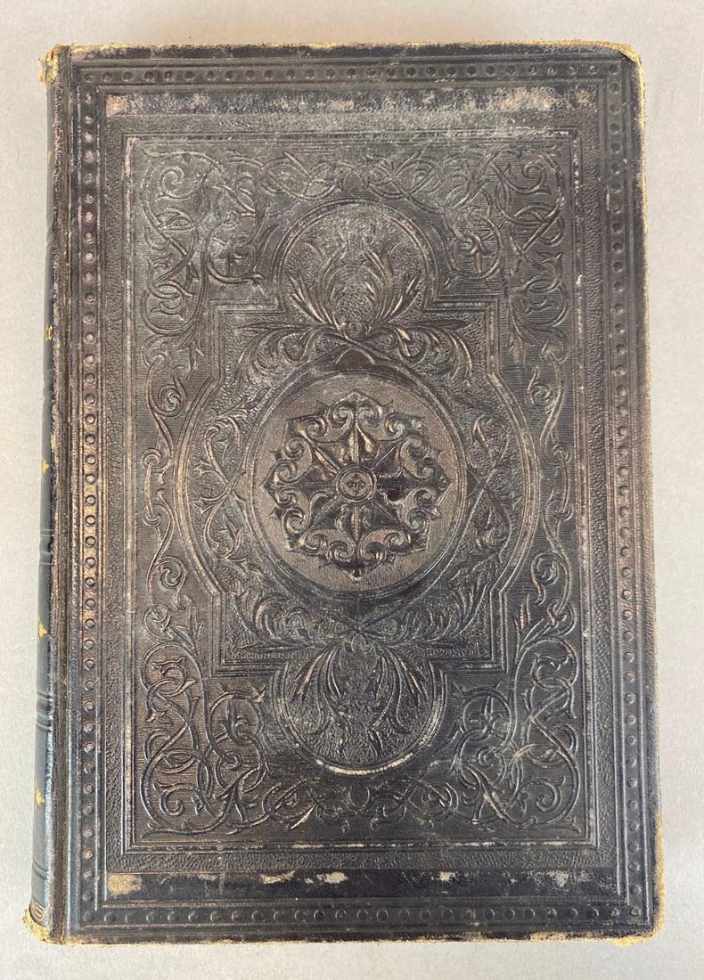 1889 Norwegian New Testament Bible Hardcover Book: Author - Martin Luther, Publisher - Vald. C. J. Homme publishing house, measures 11? H x 7 3/4? W