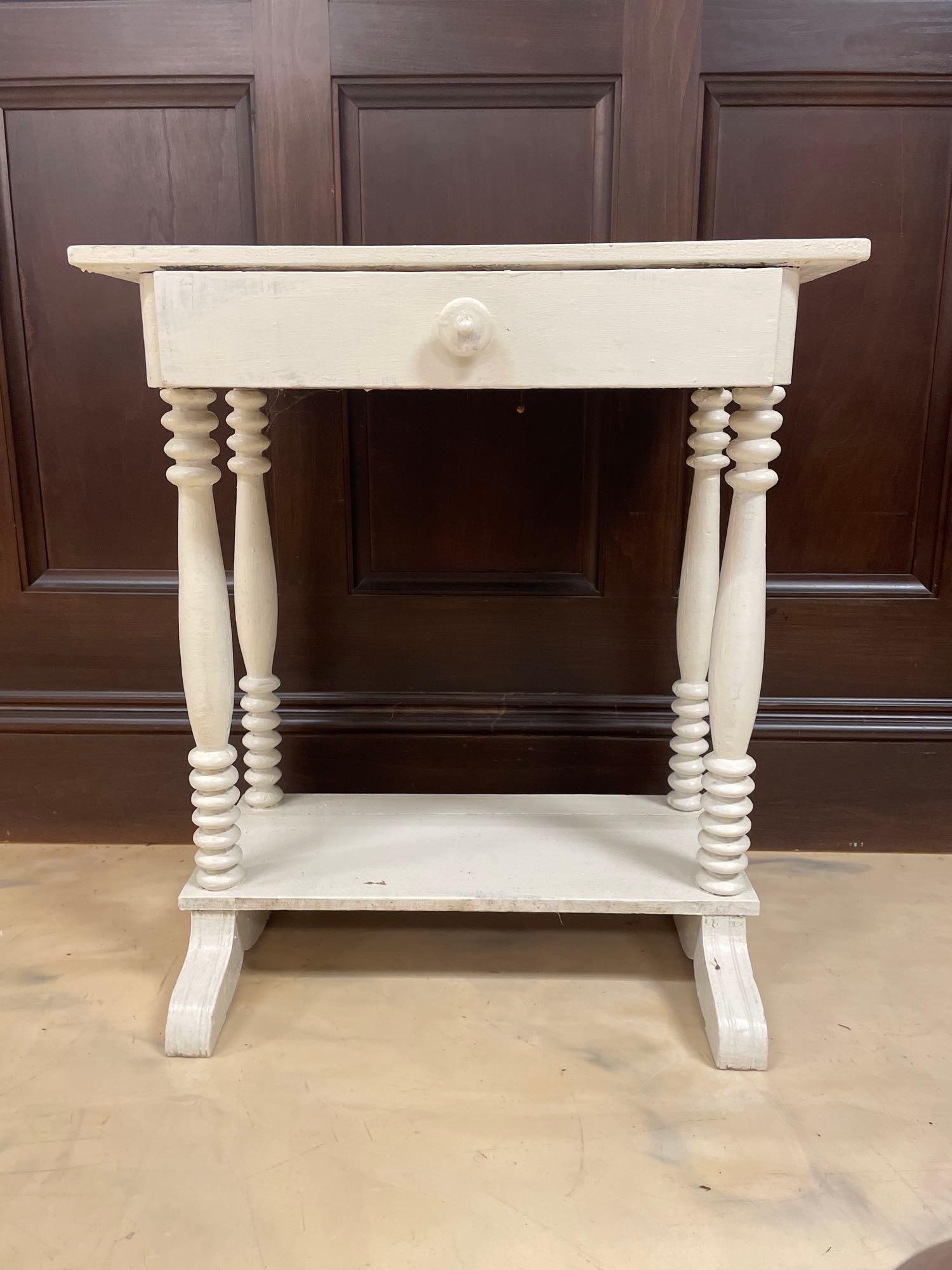 Vintage Painted Wood Side Table with Drawer: 3rd party shipper recommended. Measures 28" x 24 1/2" x 17"