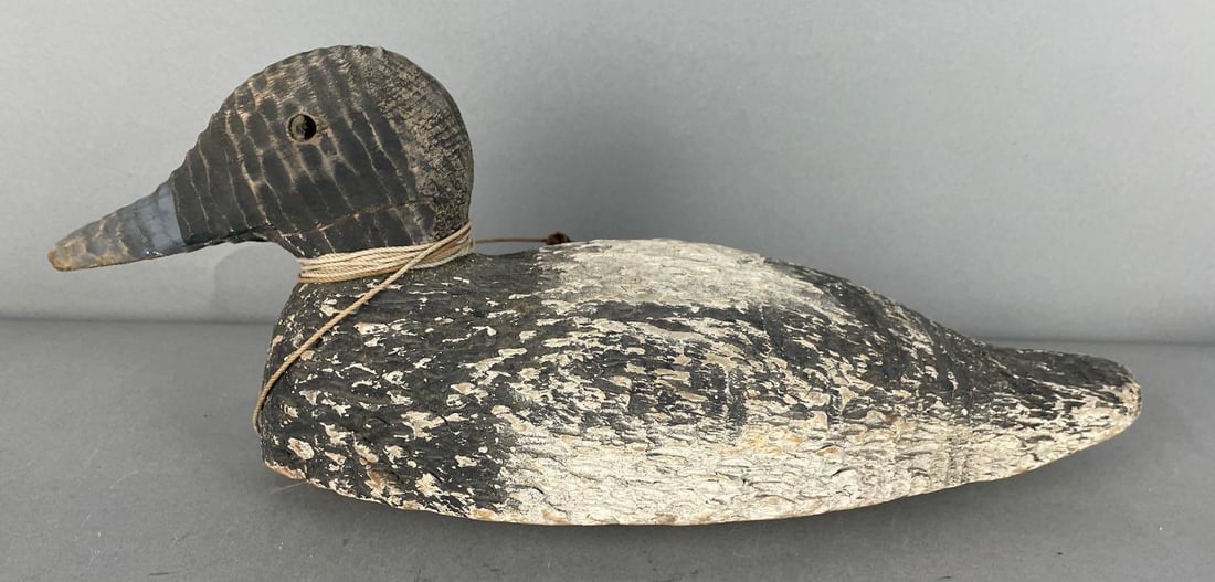 Vintage Voight Factory Bluebill Duck Decoy: 1 broken glass eye, cracked neck, feather finish, solid body, Pratt weight, measures 5 1/2 x 14" x 5 1/4"
