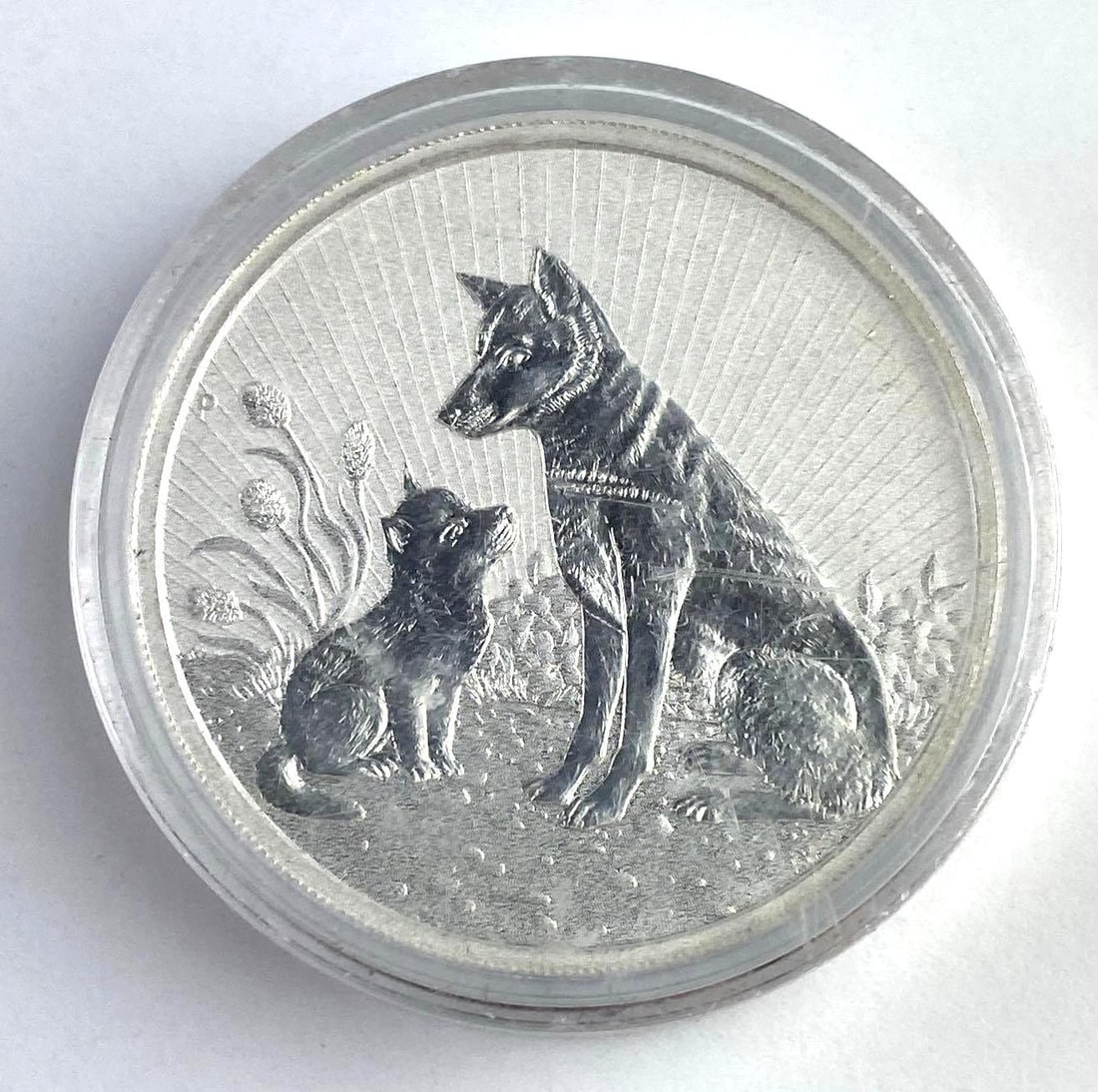 2022 Wolves 2 Oz .9999 Silver Queen Elizabeth Round (1 of 2)