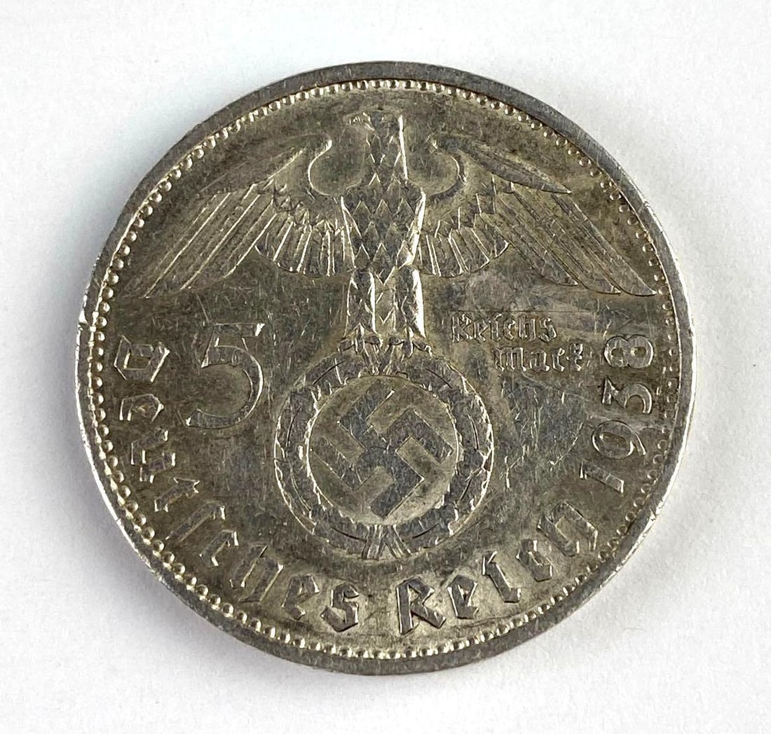 1938 WW2 German Paul Von Hindenburg 5 Reichsmark Silver Coin: 1938 WW2 German Paul Von Hindenburg 5 Reichsmark Silver Coin