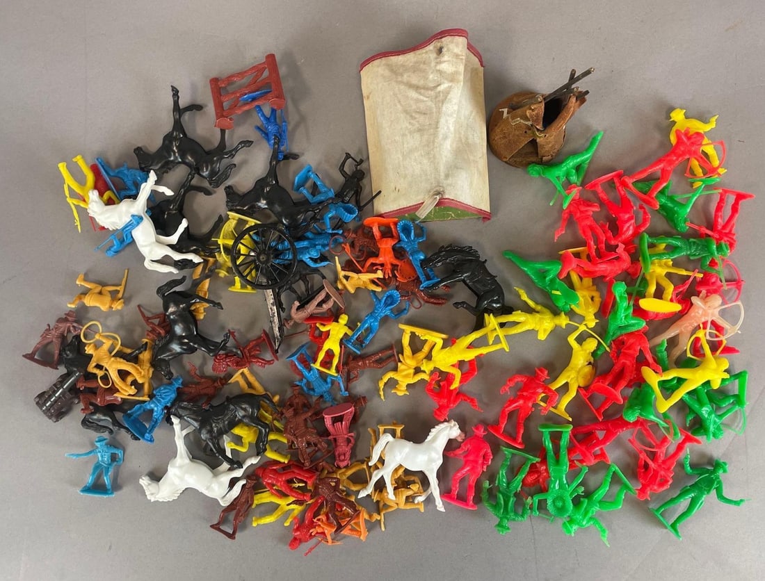 Group of Vintage Western Toy Figures: Cowboys, Indians, tents