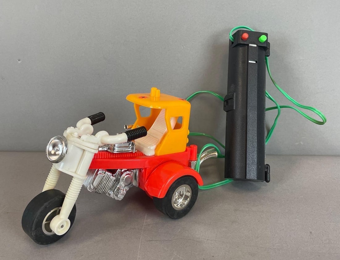Vintage Bandai Wire Controlled Chopper Trike (1 of 3)
