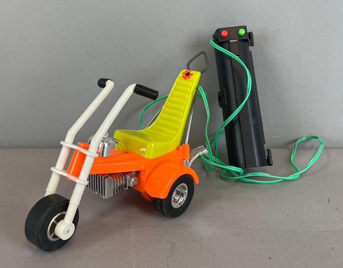 Vintage Bandai Wire Controlled Chopper Trike (1 of 3)