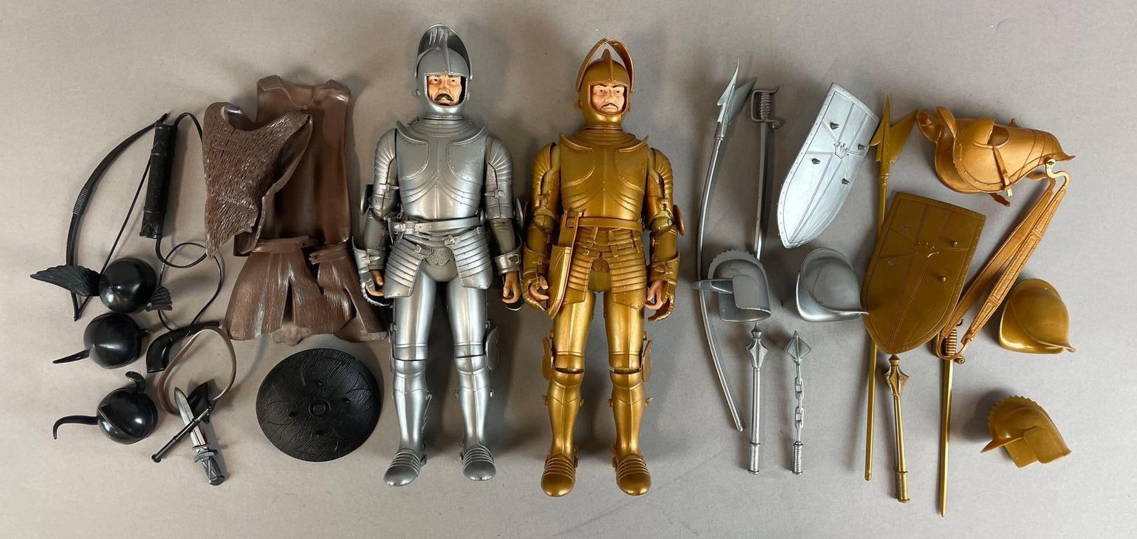 Group of 2 Vintage Marx Noble Knights Action Figures and Accessories (1 of 5)