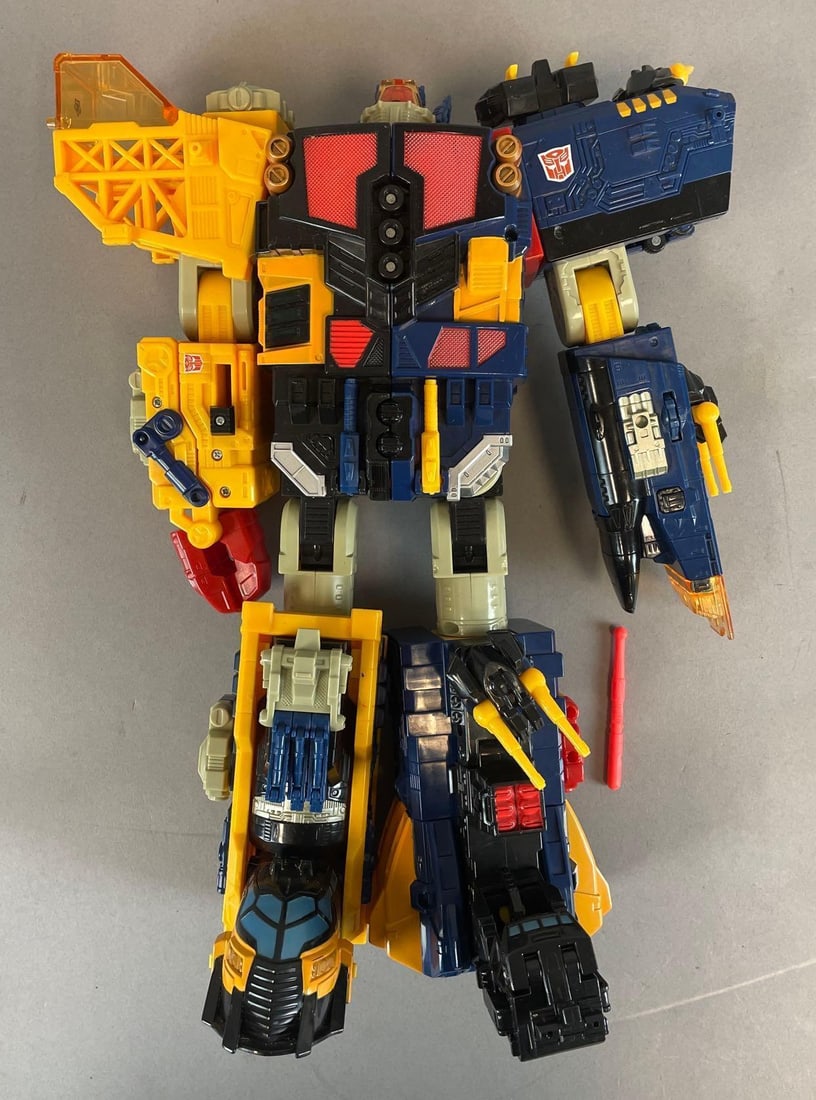 Hasbro Transformers Energon Omega Supreme Action Figure (1 of 3)