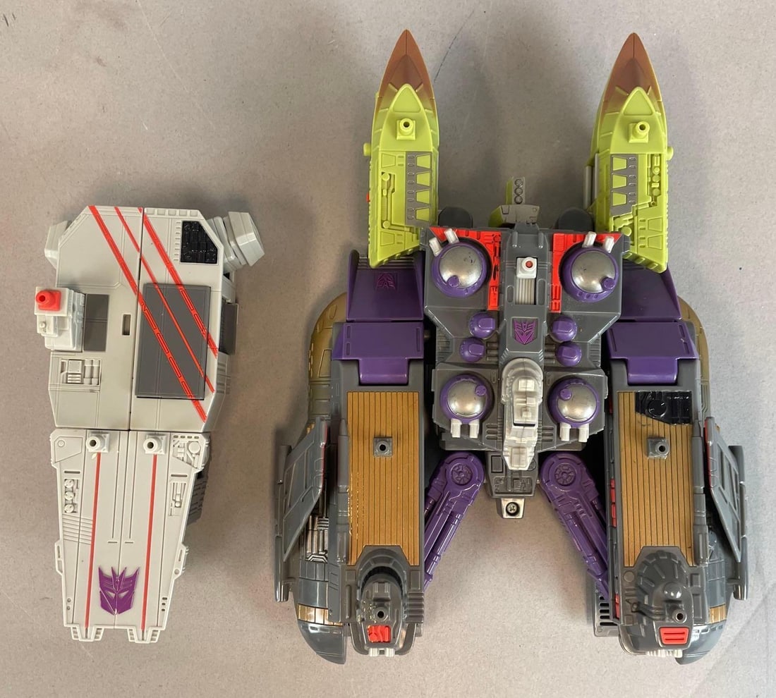 Hasbro Transformers Armada Tidal Wave Action Figure: 2003