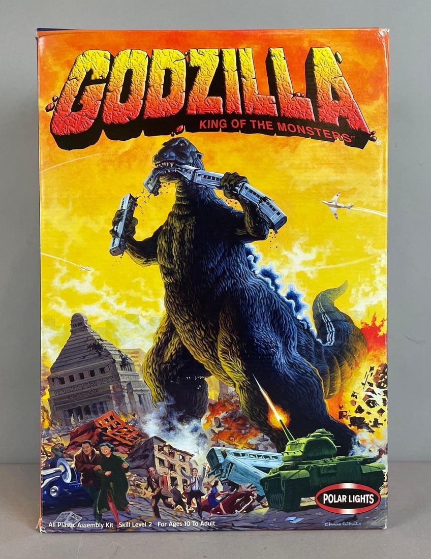 Polar Lights Godzilla King of the Monsters Model Kit: 16" tall, like new in original packaging