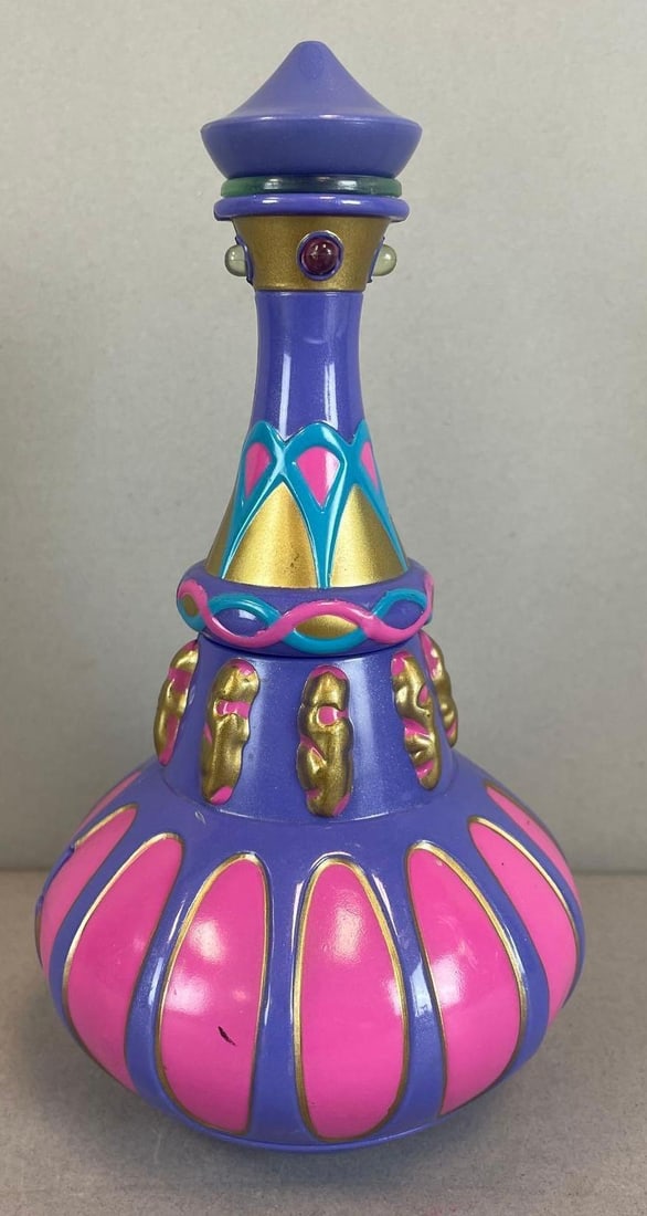 1995 CPT I Dream of Jeannie Bottle Playset: Measures 7 1/4" x 4"