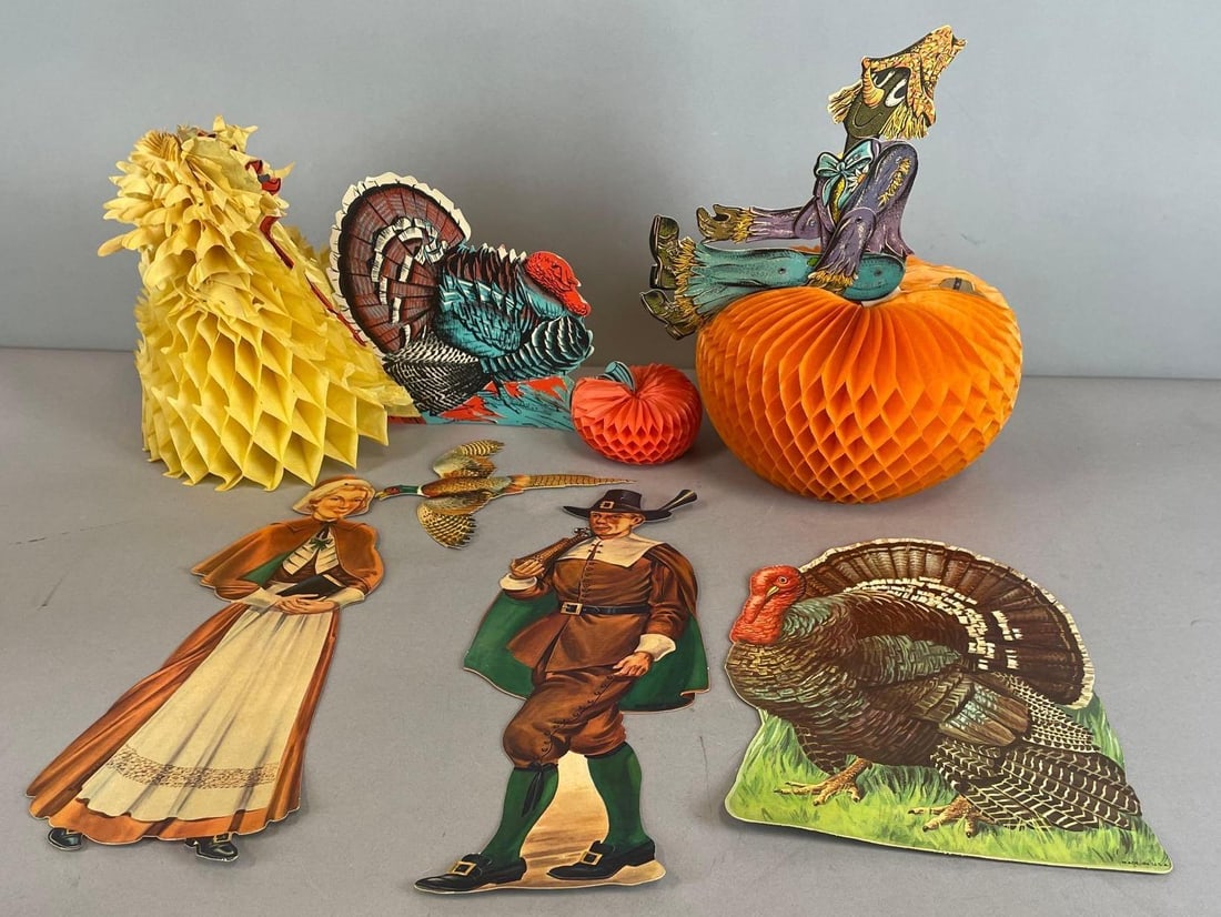 Group of Vintage Paper Thanksgiving Cutouts (1 of 3)