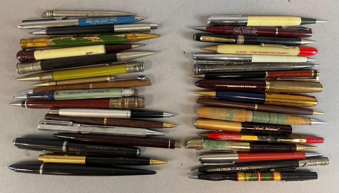 Group of Vintage Pens and Mechanical Pencils (1 of 3)