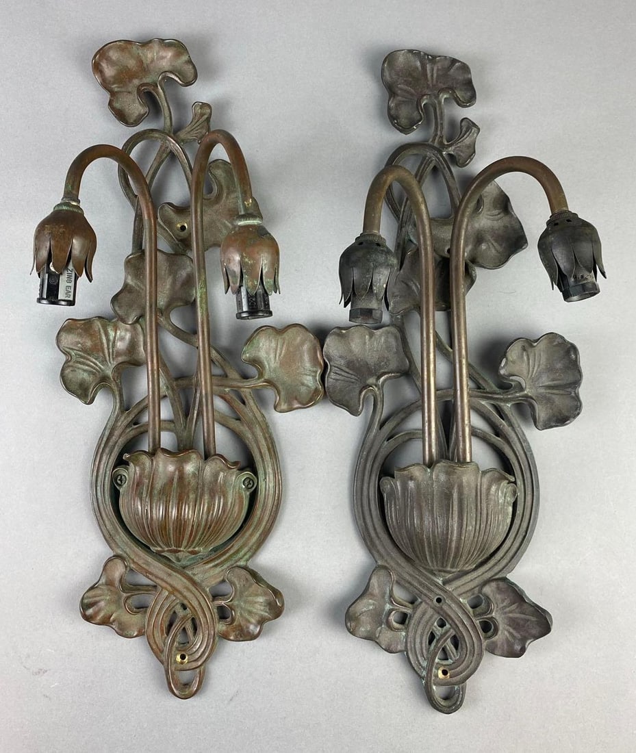 Group of 2 Bronze Meyda Tiffany Pond Lily Collection Wall Light Sconces: Untested. One measures L 18 x W 7 inches.