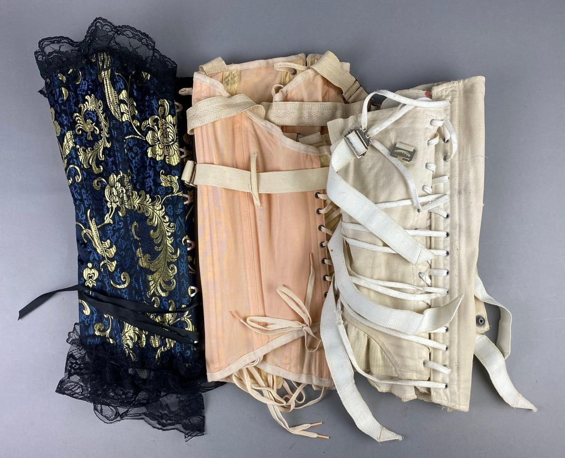 Group of 3 Women Corsets: Women Size Large.