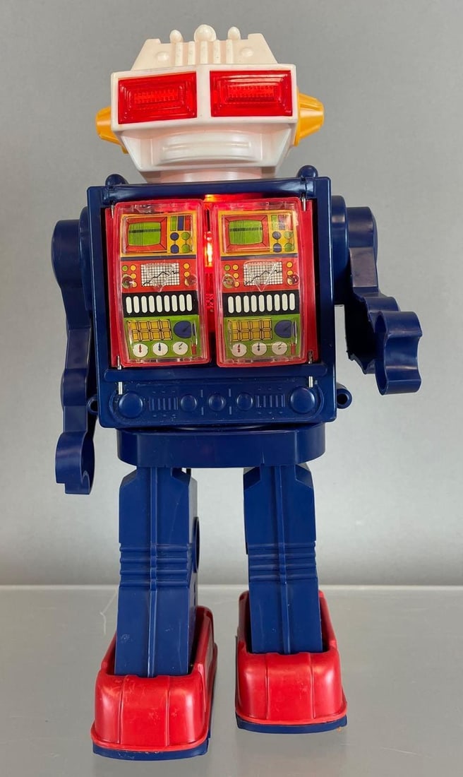 Vintage Japanese Space Commander Battery Operated Robot: Working condition lights and sound only, no motion, measures 11 1/4"