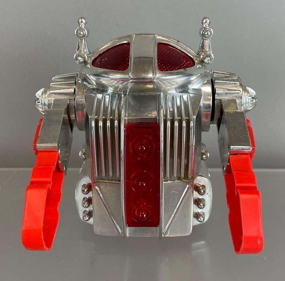1984 Varton the Robotron Acrobat Robot: JC-8136, corroded battery compartment, did not work in test, measures 5 1/40 x 6" x 5 1/2"