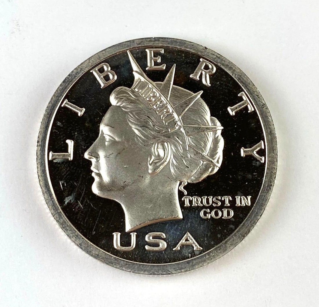 2005 Norfed Liberty 1 Oz .999 Fine Silver Round: 2005 Norfed Liberty 1 Oz .999 Fine Silver Round
