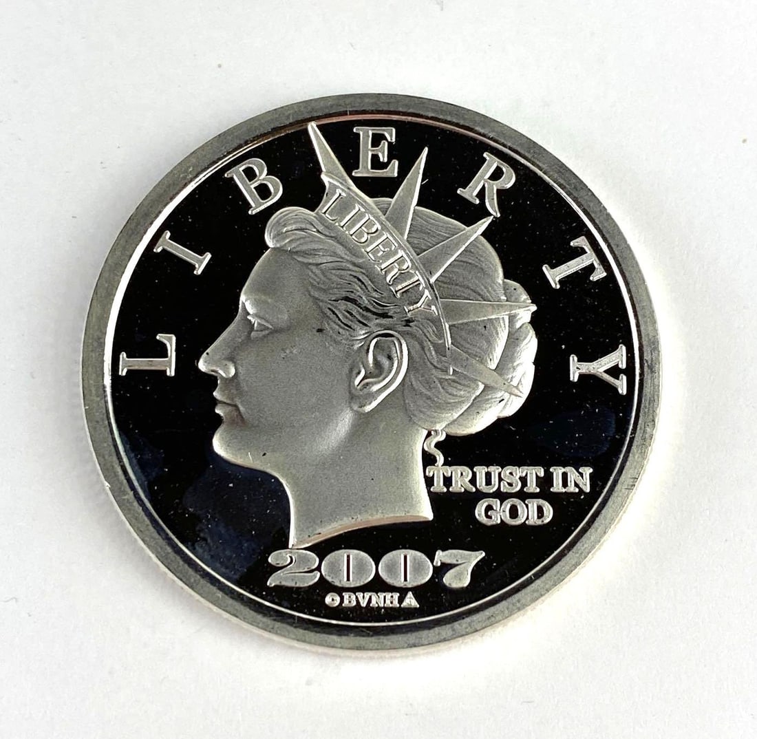 2006-2007 Norfed Liberty 1 Oz .999 Fine Silver Round: 2006-2007 Norfed Liberty 1 Oz .999 Fine Silver Round