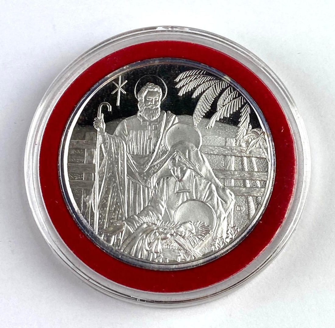 1994 Christmas 1 Oz .999 Fine Silver Round: 1994 Christmas 1 Oz .999 Fine Silver Round