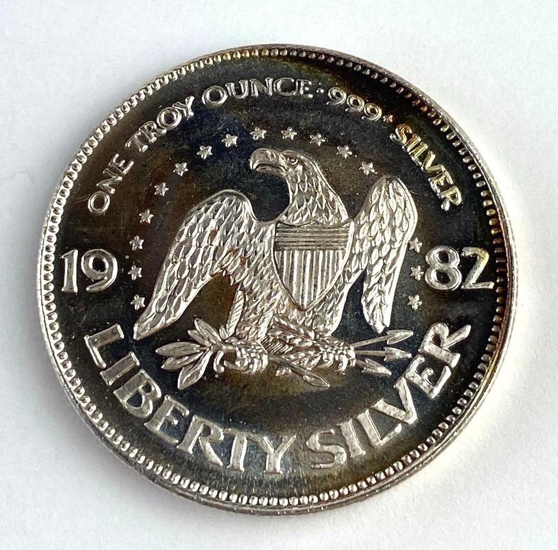 1982 A-Mark 1 Oz .999 Silver Round: 1982 A-Mark 1 Oz .999 Silver Round