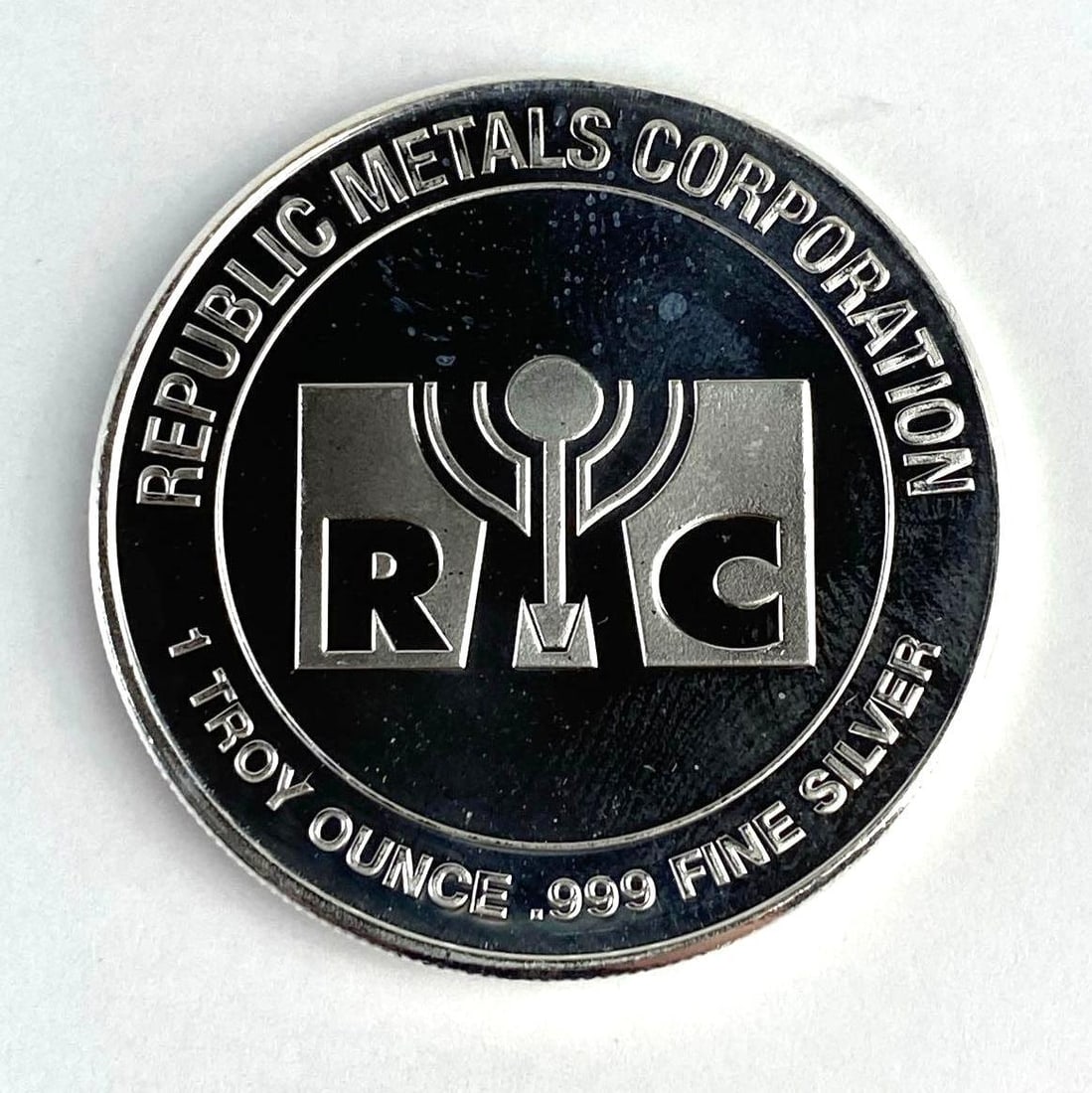 Republic Metals Corps 1 Oz .999 Fine Silver Round: Republic Metals Corps 1 Oz .999 Fine Silver Round