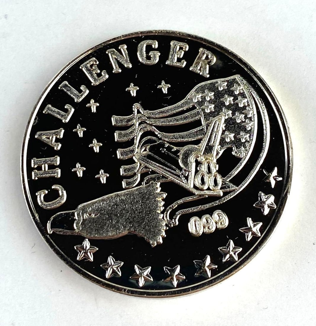 1986 Kennedy Space Center 1 Oz .999 Silver Round: 1986 Kennedy Space Center 1 Oz .999 Silver Round