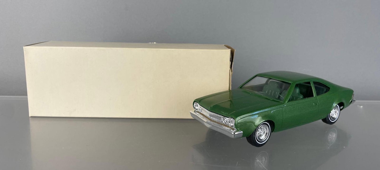 1973 AMC Hornet Autumn Green Metallic Dealership Promo Car: Matching interior, coaster, original box