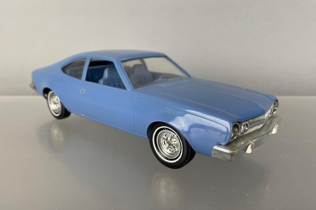 1973 AMC Hornet Minuet Blue Dealership Promo Car: Missing most chrome on rear fender