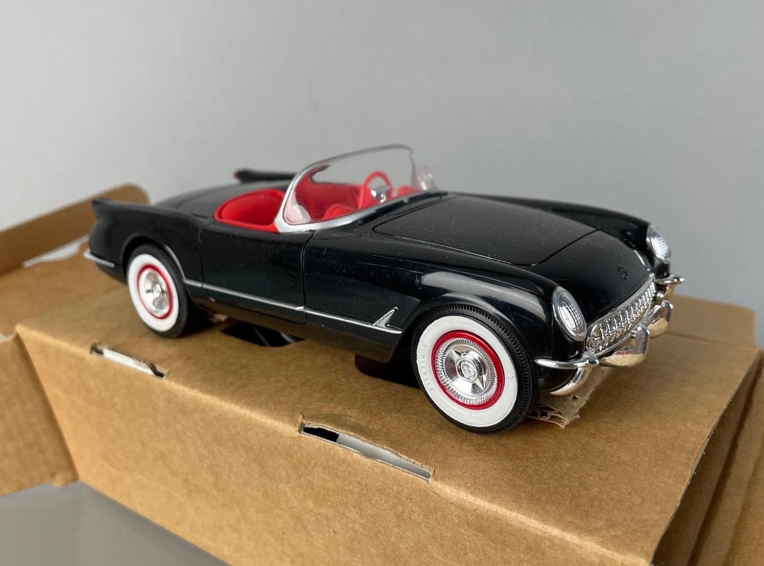 AMT Ertl 1954 Chevy Corvette Black Convertible Die-Cast Car (1 of 4)