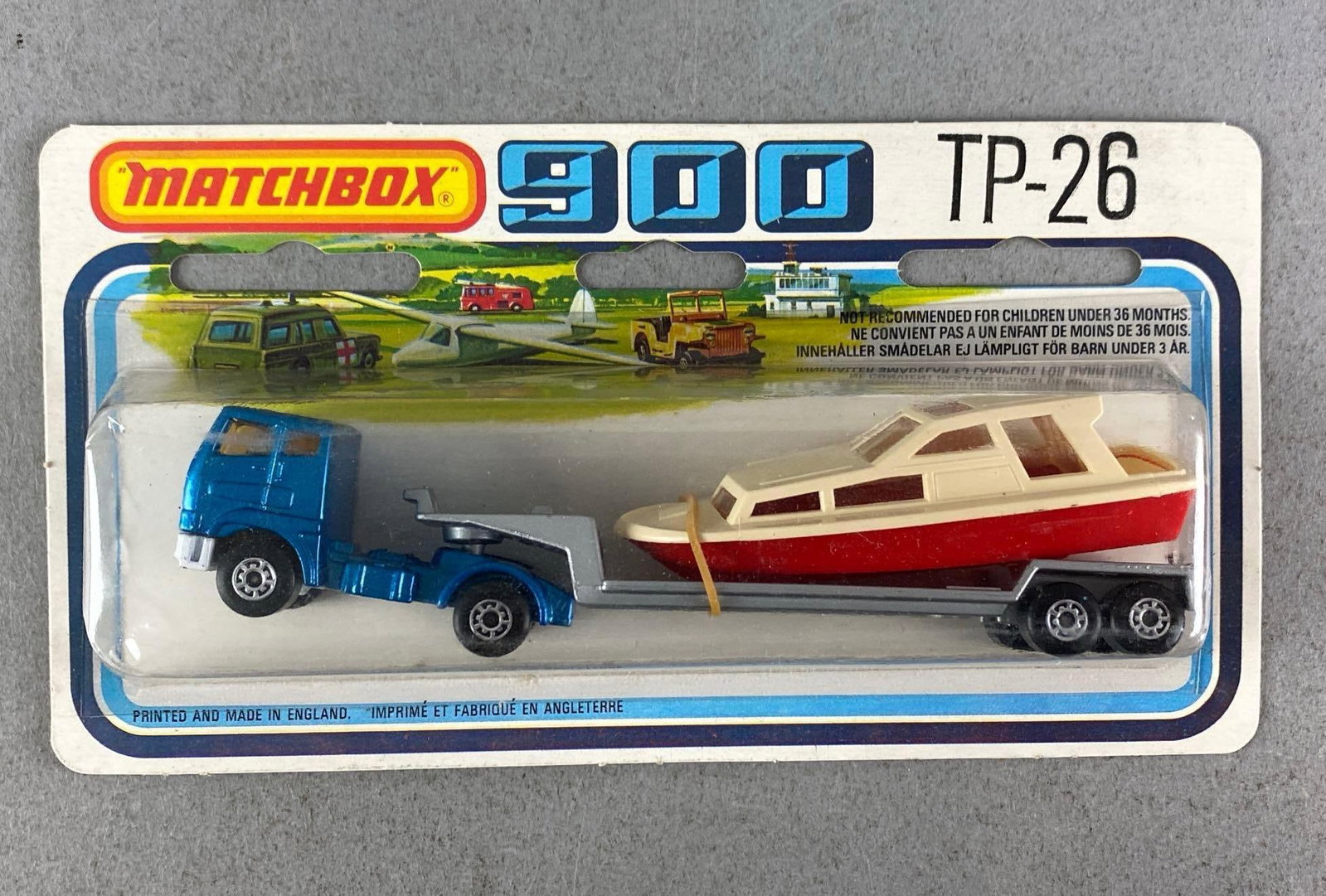 1978 Matchbox 900 TP-26 Articulated Truck and Trailer (1 of 2)