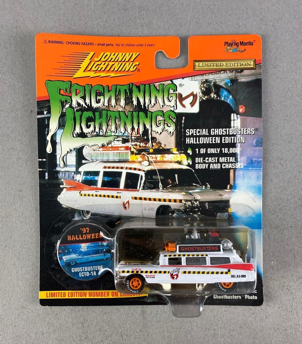 1997 Playing Mantis Johnny Lightning Halloween Ghostbuster's Ecto-1A (1 of 2)