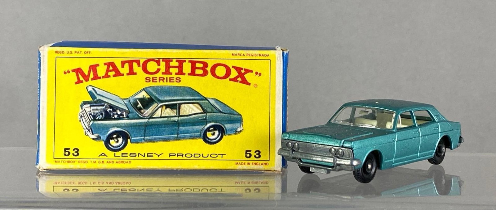 Matchbox No. 53 Ford Zodiac Mk IV (1 of 7)