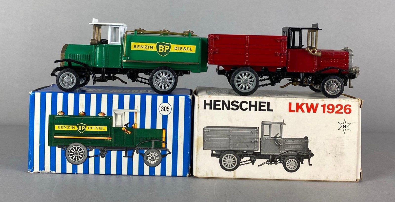 Group of 2 Ziss Die-Cast Vehicles (1 of 2)