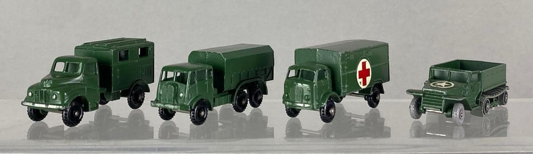 Group of 4 Matchbox Military Vehicles (1 of 4)