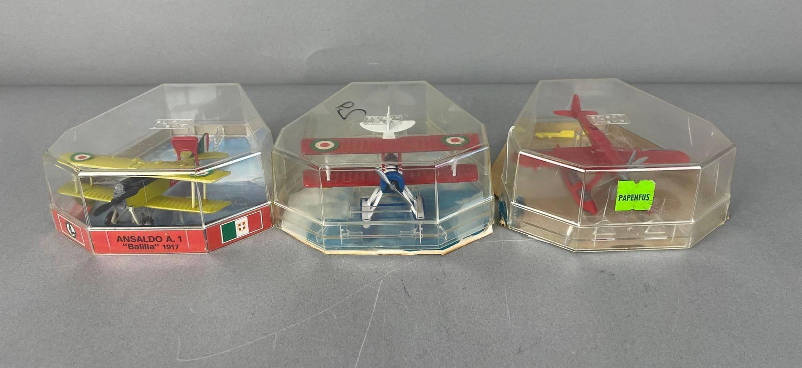 Group of Edison Air Line H.F. Heroes Wings Die-Cast Fighter Planes (1 of 3)