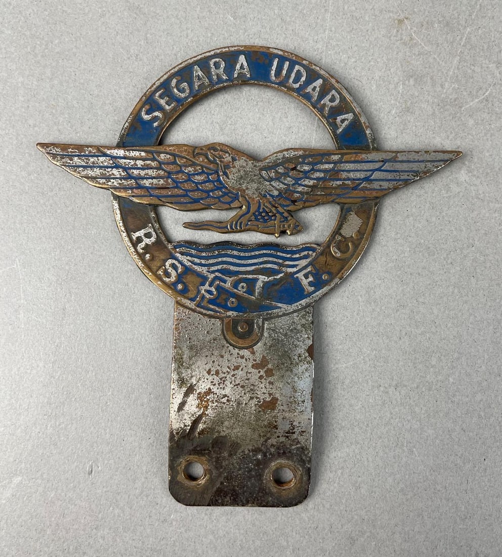 Vintage Segara Udara RSFC Flying Club Badge: Measures 5" x 4 3/4"