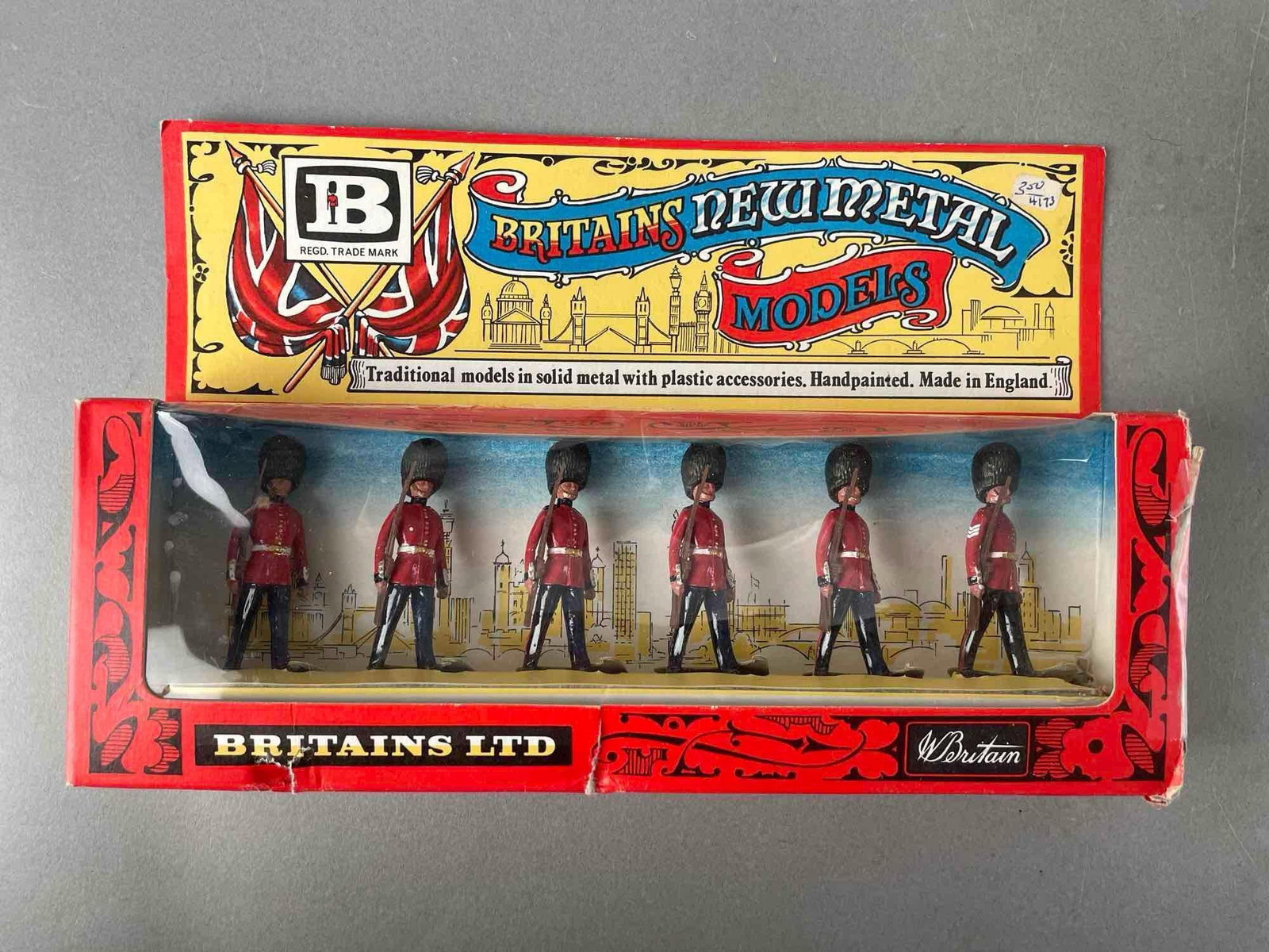 Britains New Metal Models Royal Guard Figures: Original packaging measures 6 1/2" x 10" 1 1/2"