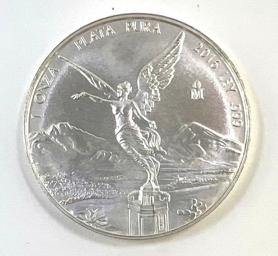 2015 Mexico 1 Onza .999 Fine Silver Libertad Coin (1 of 2)