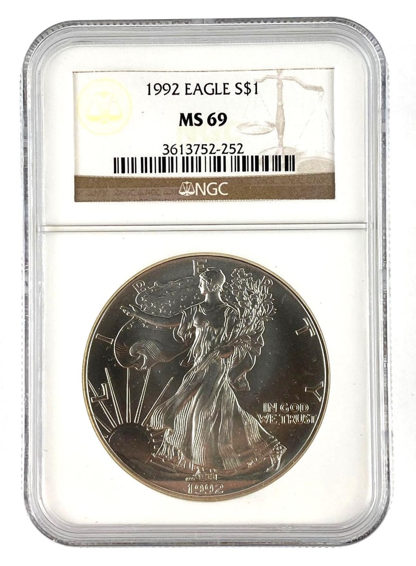 1992 US 1oz .999 Fine Silver American Eagle NGC MS69: 1992 US 1oz .999 Fine Silver American Eagle NGC MS69