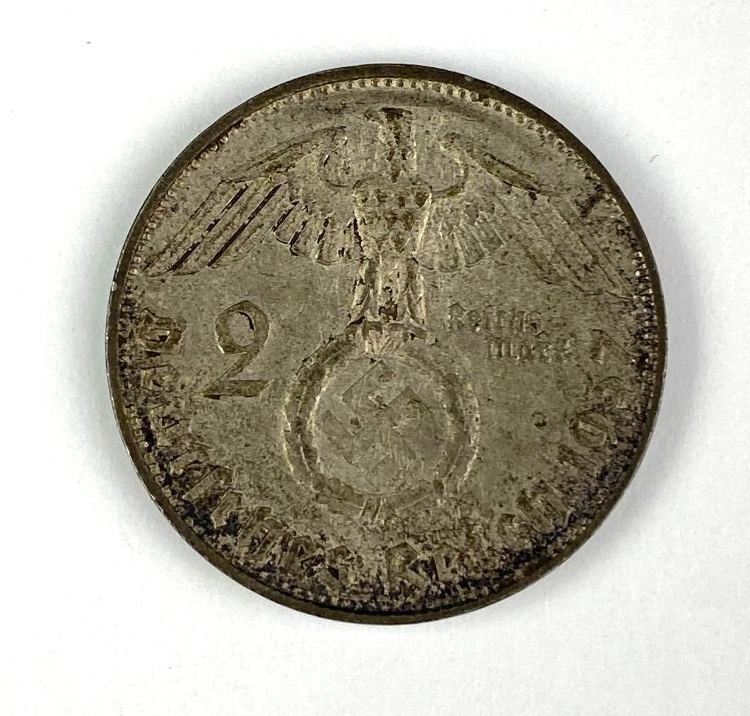 1937 WW2 German Paul von Hindenburg 2 Reichsmark Silver Coin: 1937 WW2 German Paul von Hindenburg 2 Reichsmark Silver Coin