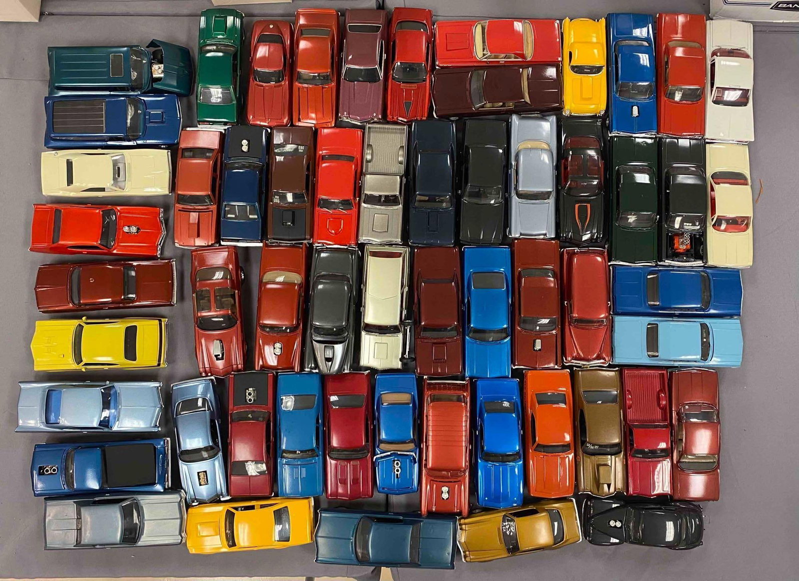 Group of 30+ Model Kit Cars (1 of 3)