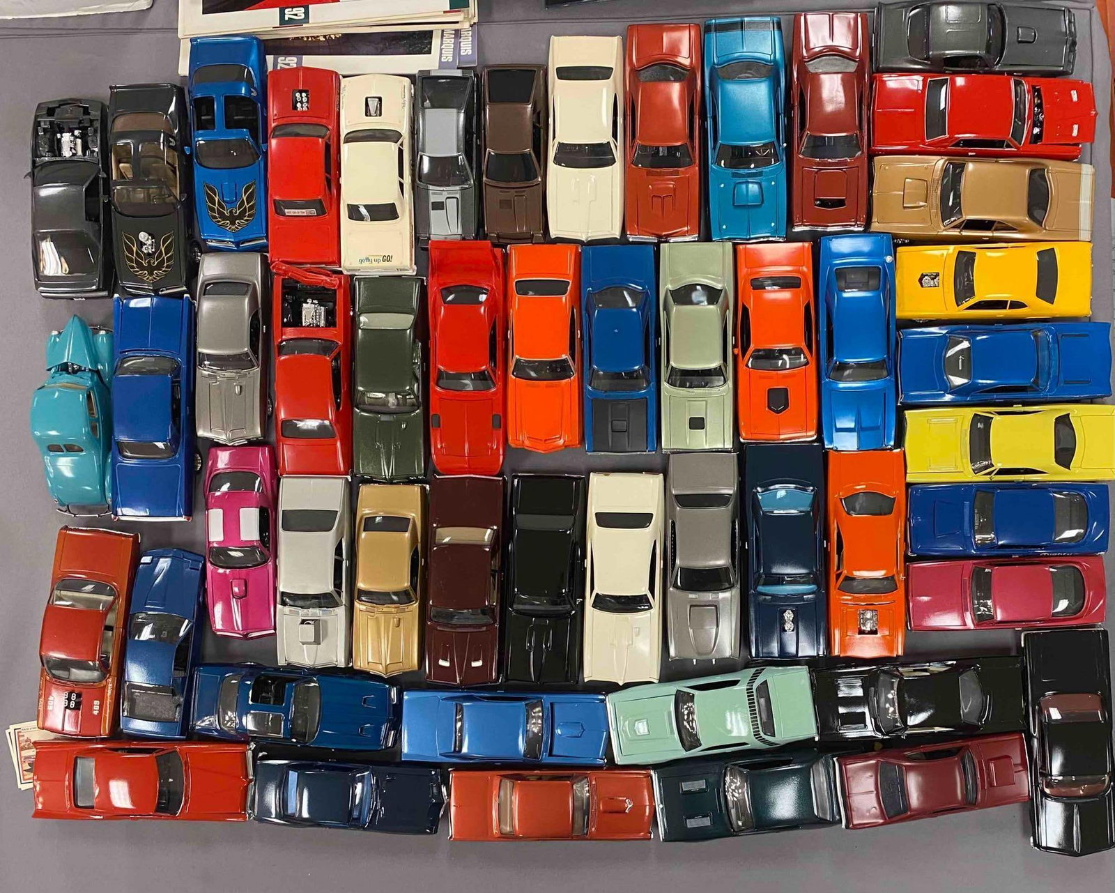 Group of 30+ Model Kit Cars (1 of 3)