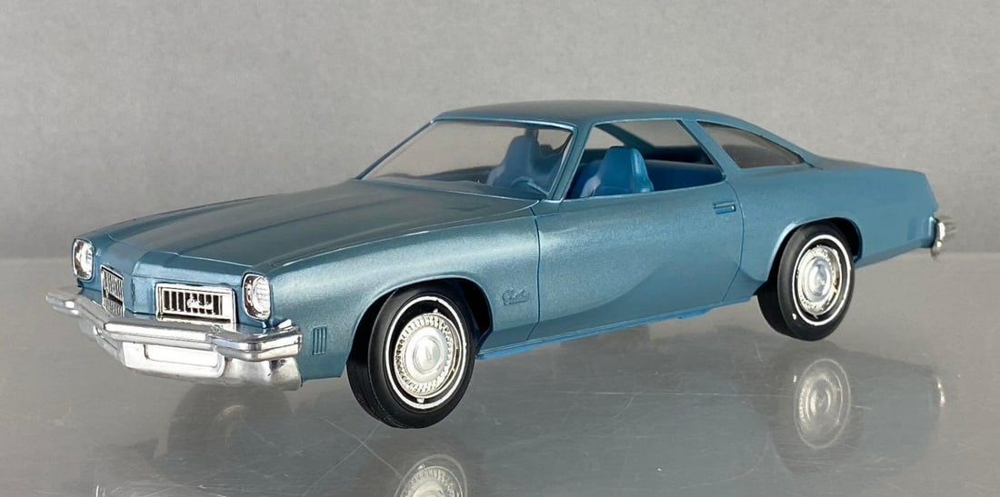 1974 Oldsmobile Cutlass 1/25th Scale Dealership Promo Car: Made by Jo-Han.