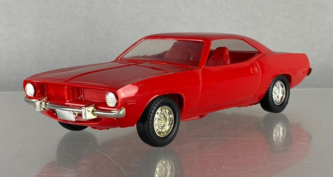 1974 Plymouth Hemi Cuda 1/25th Scale Dealership Promo Car (1 of 4)