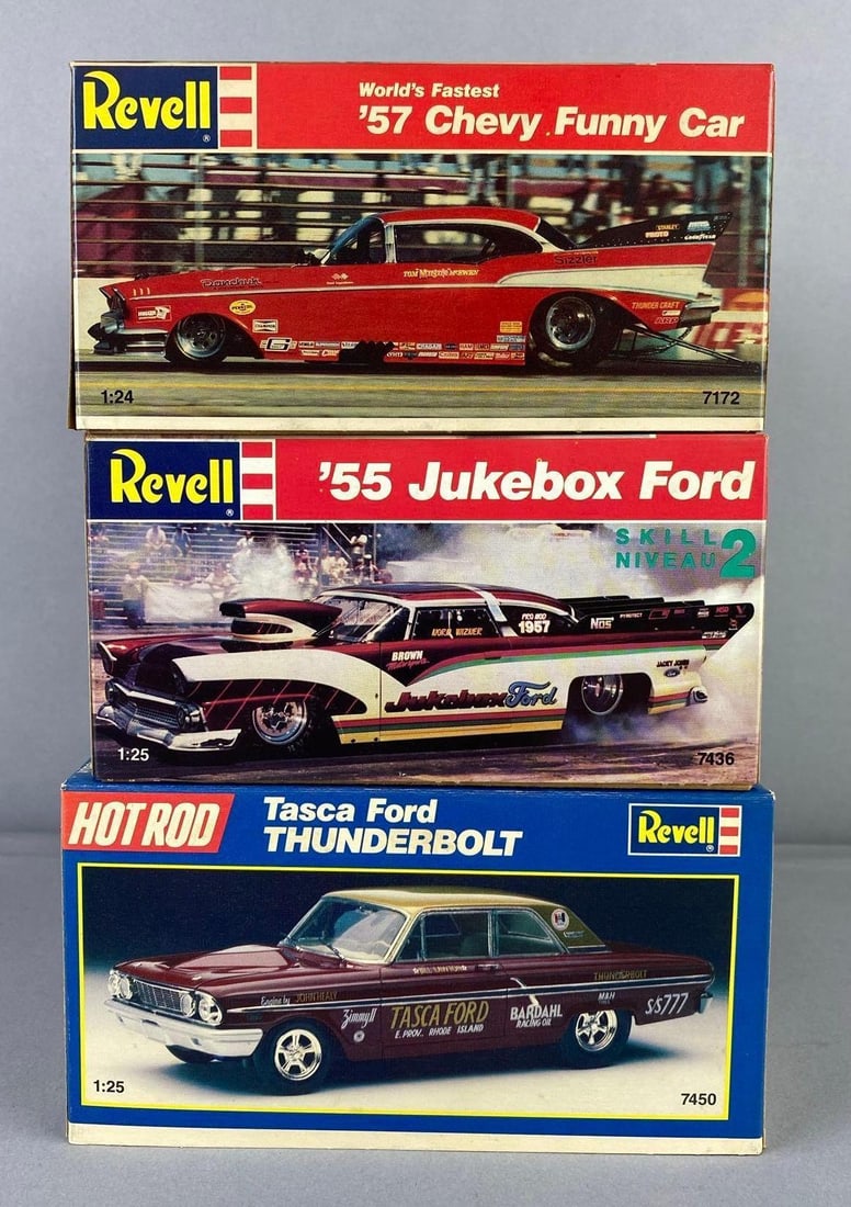 Group of 4 Revell 1:25 Model Kits (1 of 3)