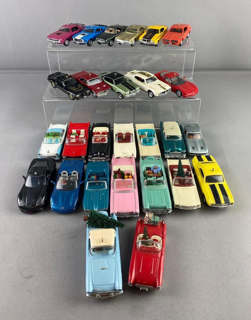 Group of Assorted Hallmark 1:43 Die Cast Vehicle Ornaments (1 of 3)